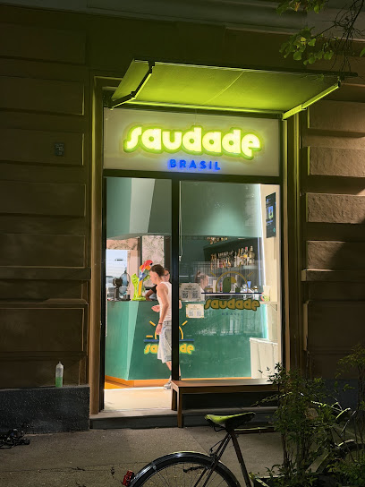 L'insegna di Saudade Brasil in Piazza Risorgimento